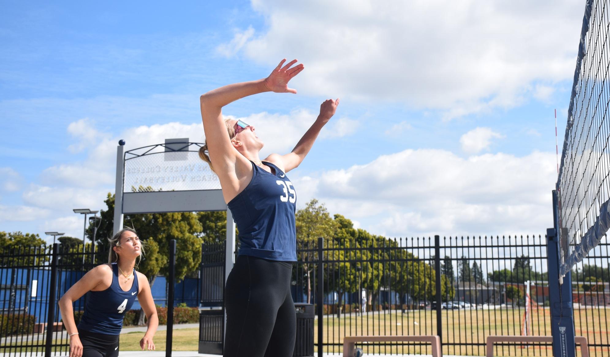 Women's beach volleyball team defeats Cypress at Newland