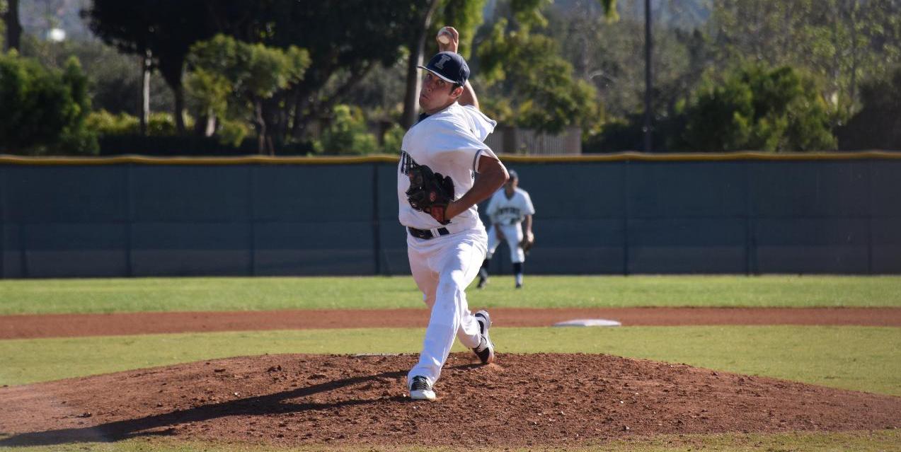 Zielinski's complete game leads baseball team to OEC road win