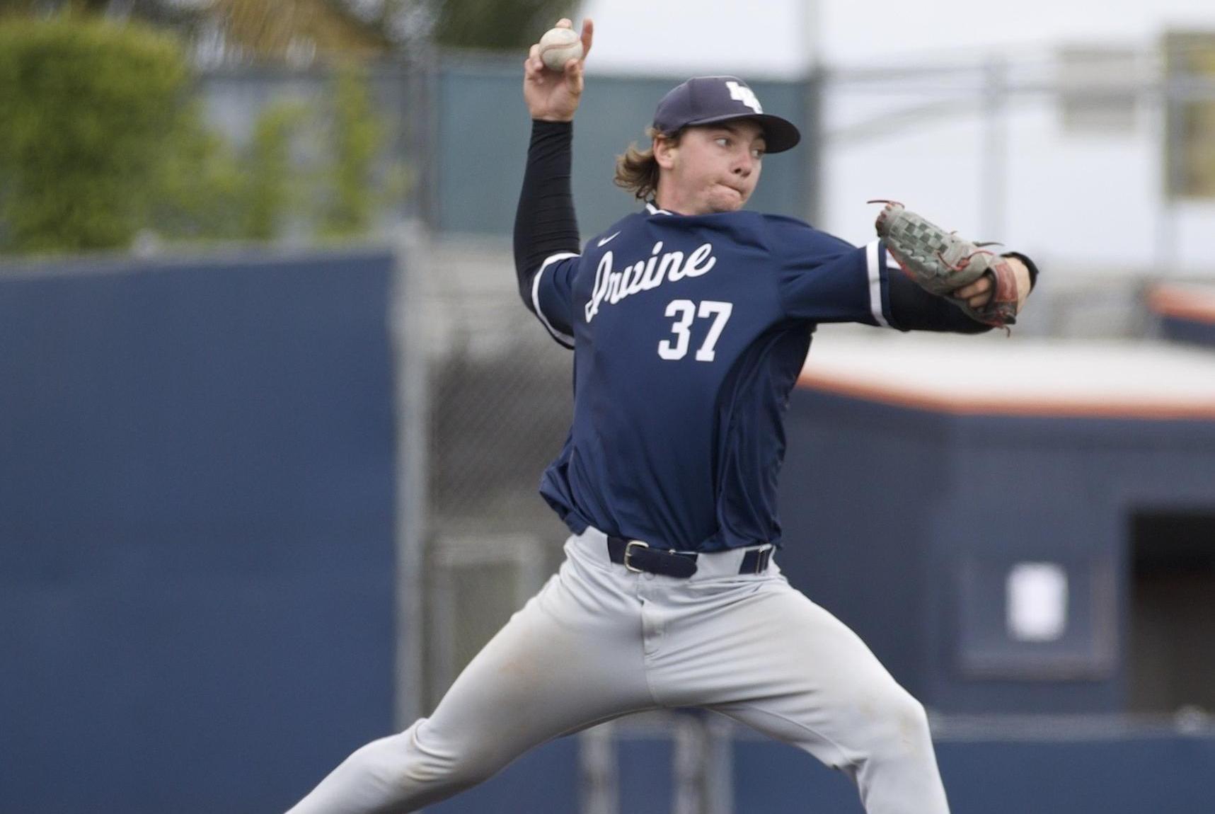 Baseball team closes out 2025 season with 8-7 defeat