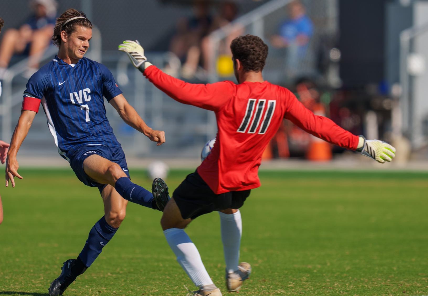 Men's soccer team ends up with 2-2 OEC draw at Santa Ana