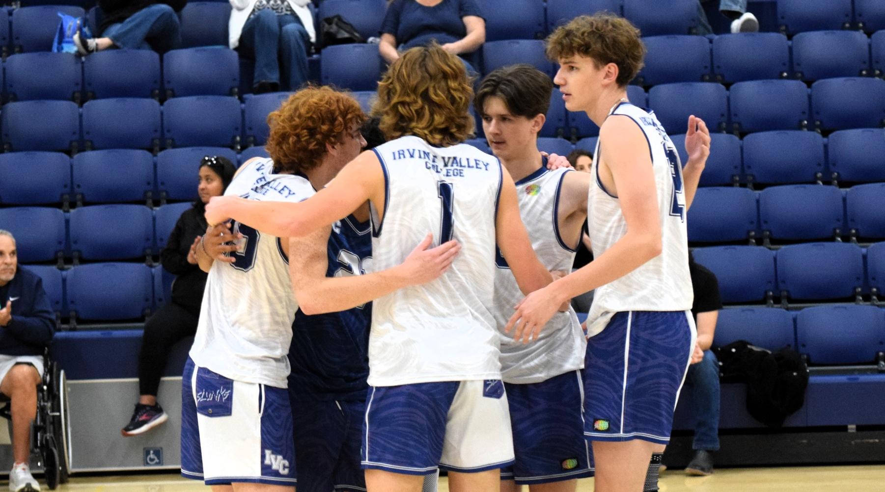 Men's volleyball team ranked No. 4 in first state poll of year