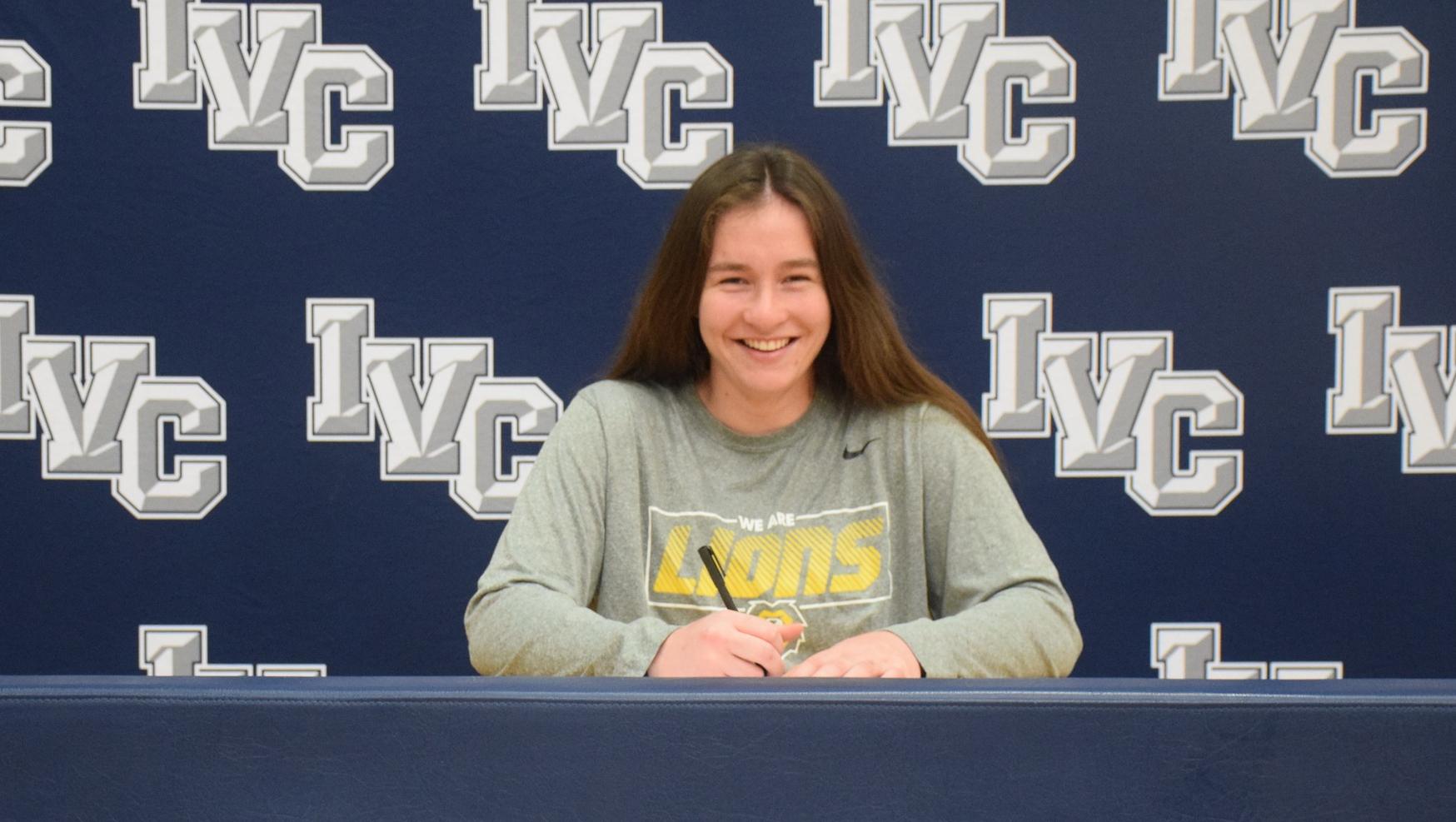 Women's basketball player Sarah Matossian off to Vanguard