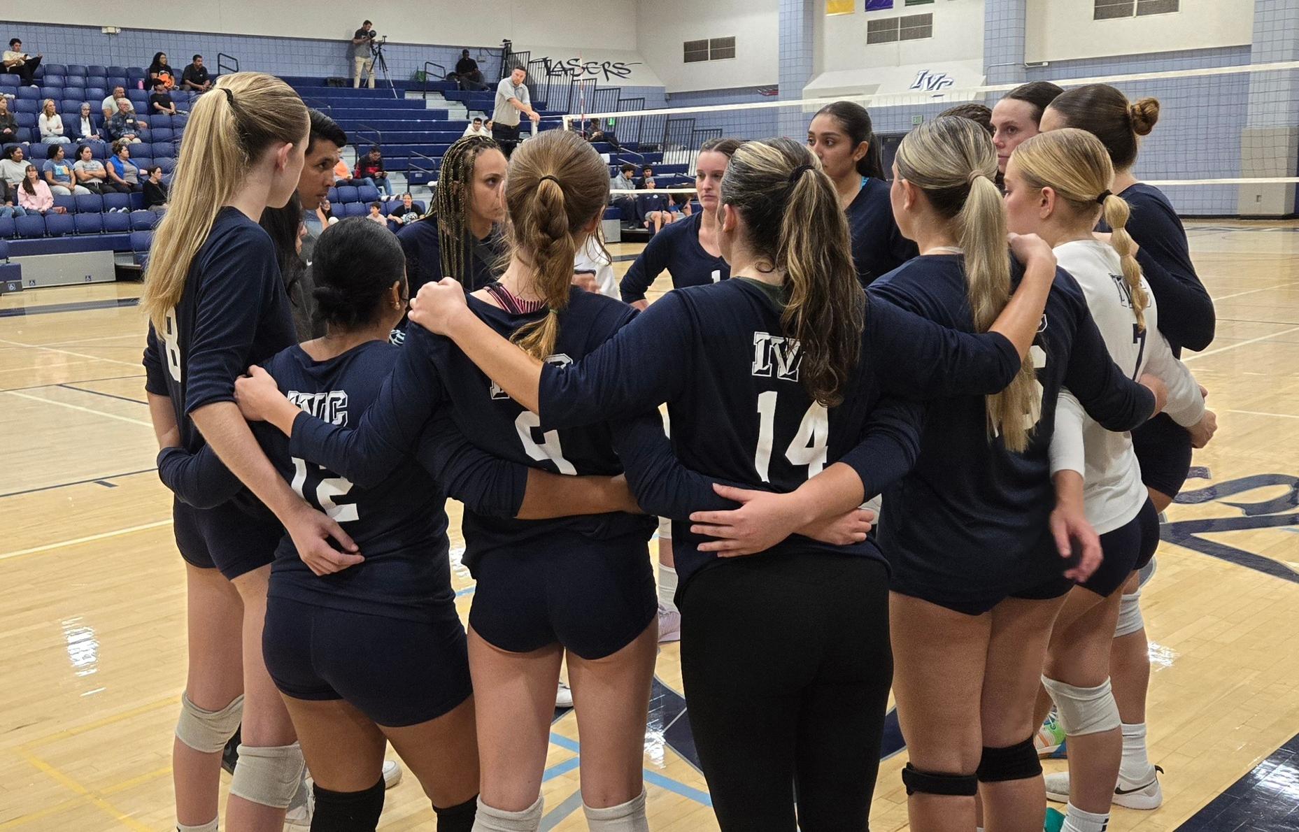 Women's volleyball team loses in four to No. 10 in state OCC